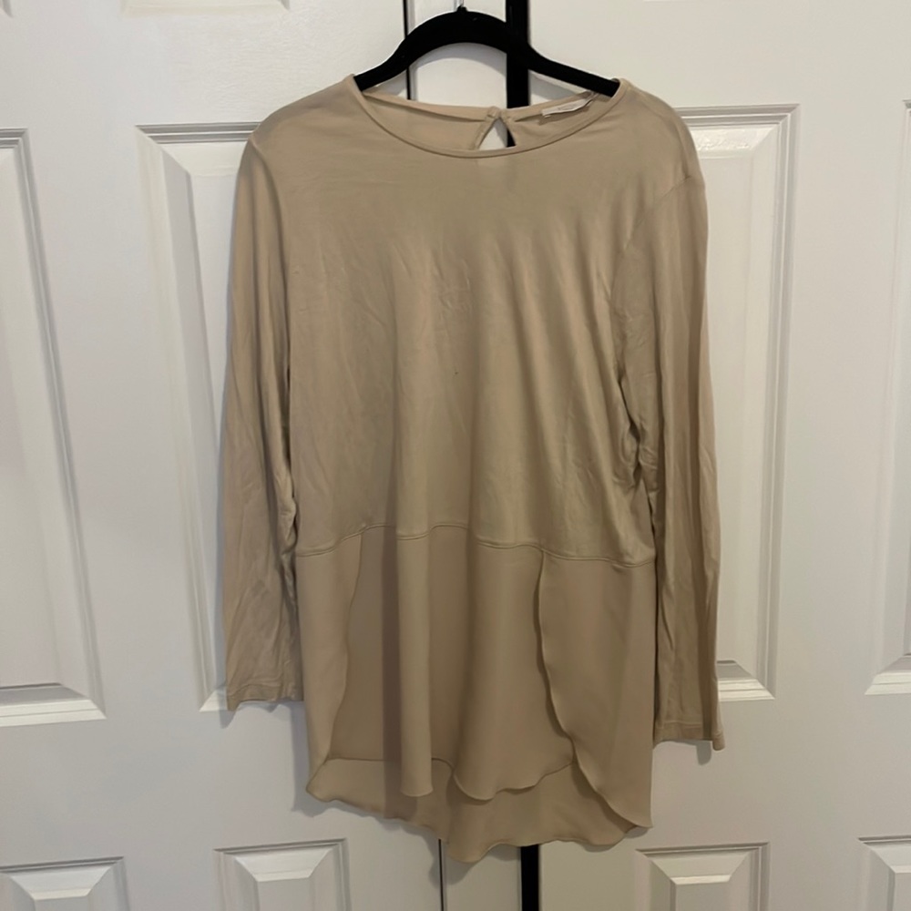 Beige long sleeve blouse!
